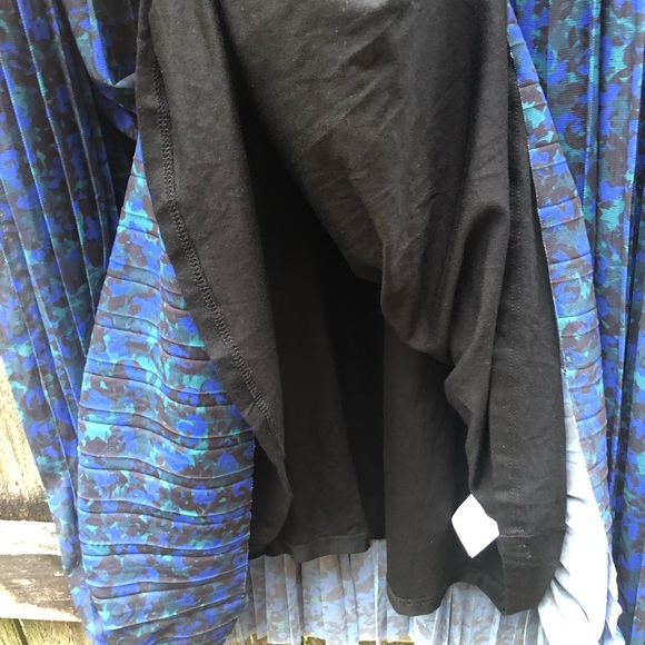 Boden Midi Dress Size 20 Blue Floral Watercolor Long Balloon Sleeve Pleated - Picture 11 of 16